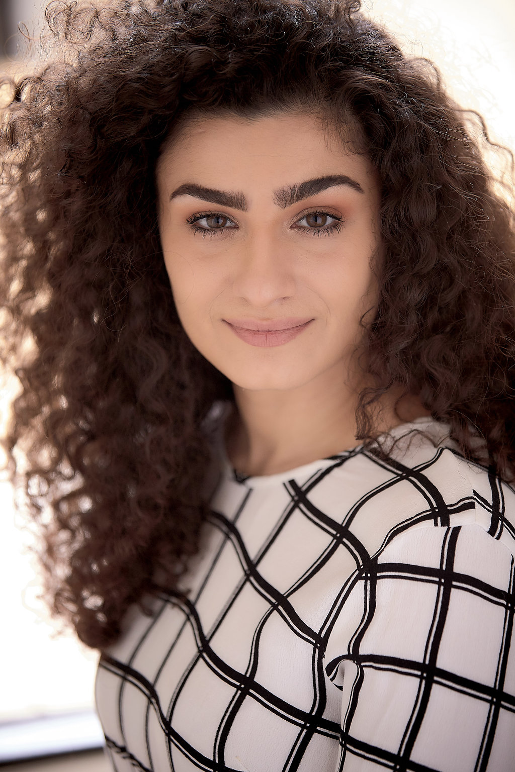 Maria Karmaniolos Dancer - singer